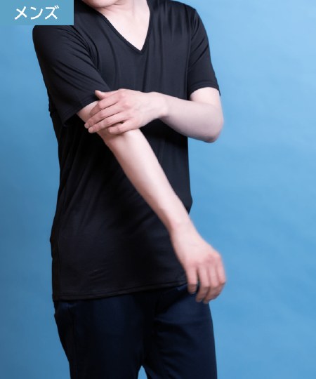 NAVY SARARI VネックTシャツ