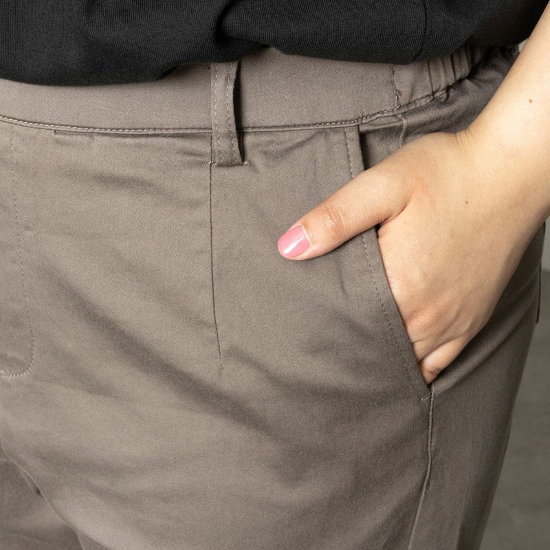 [大きいサイズ] KIYASE CRサテンテーパードパンツ クイーンサイズ レディース商品画像-10