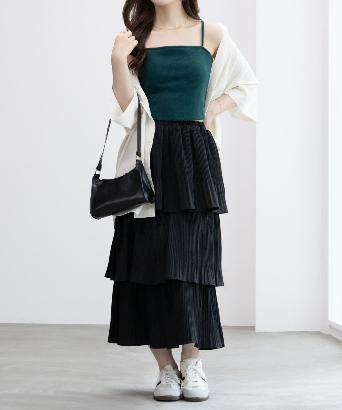 NAVY カップ付きクロップドキャミソール レディース