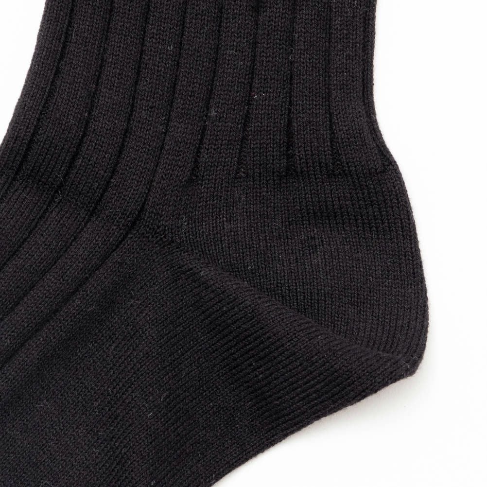 リブ編み 黒ソックス 天然素材で快適 厚手リブ編みソックス サステナブルなリサイクル