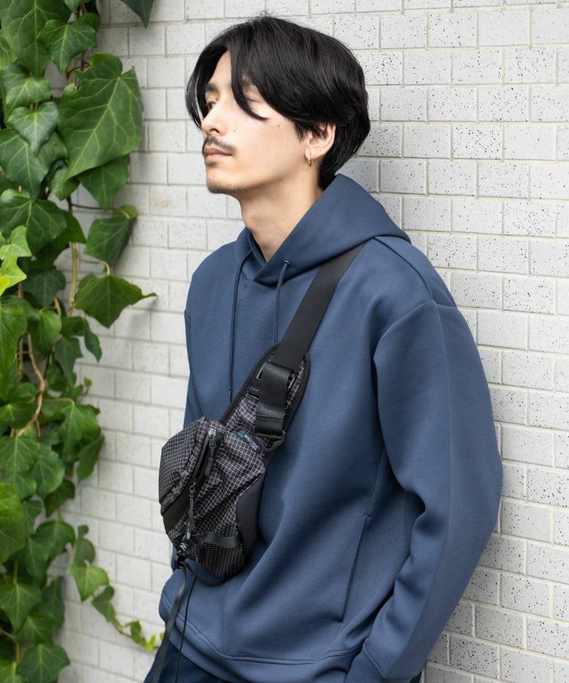 URBAN COLLECTION エアスムージー ポンチ素材 プルオーバーパーカー メンズ商品画像-1