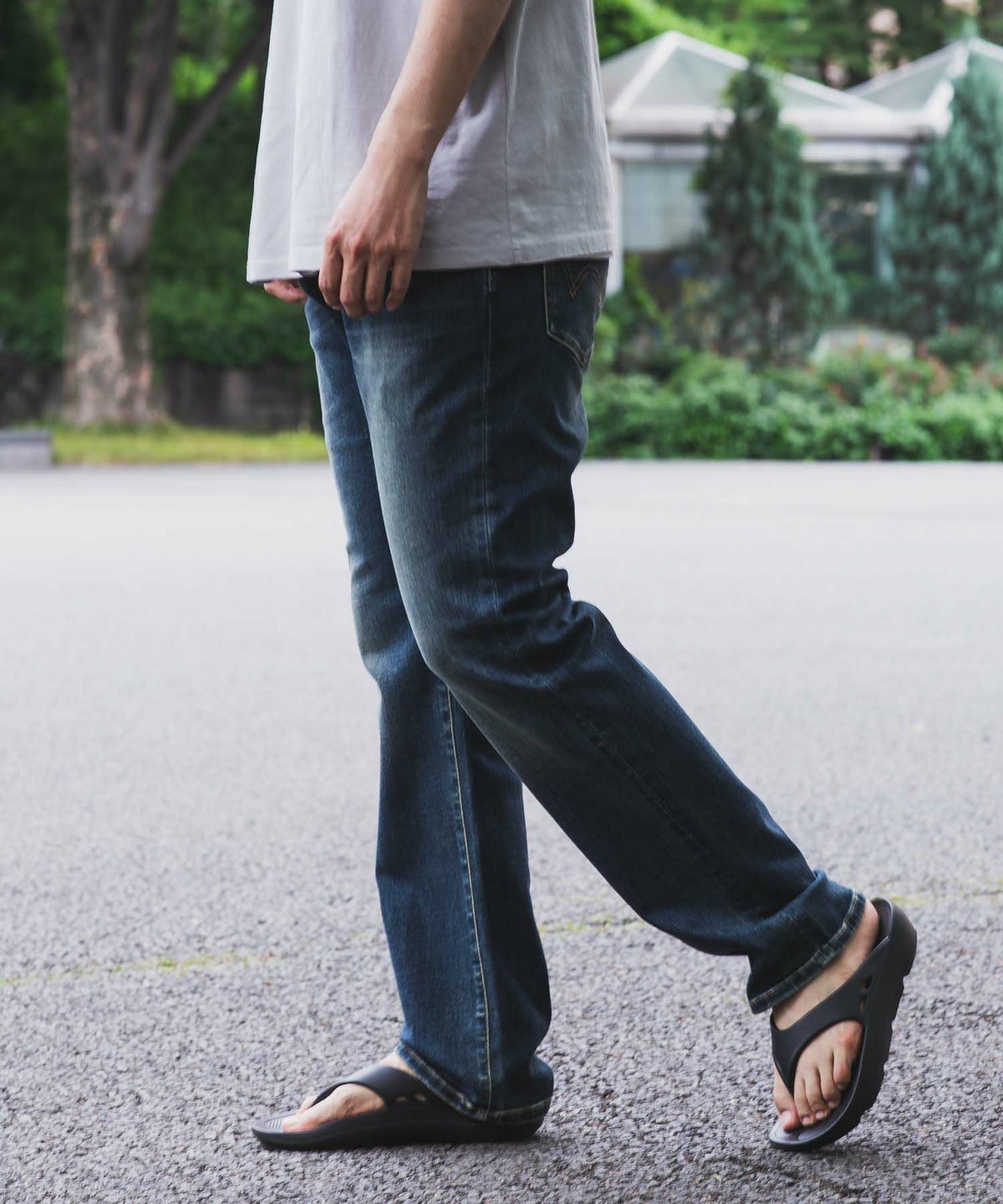 EDWIN ストレートデニムパンツ メンズ