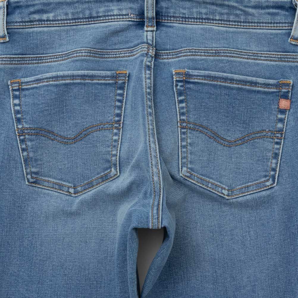 C17 ストレッチストレートパンツ レディース
