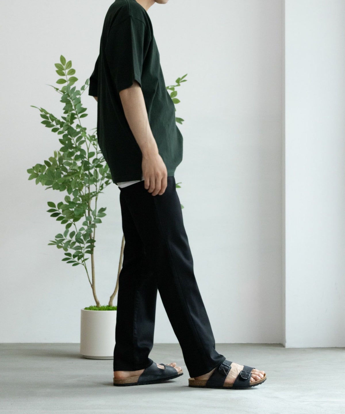 NAVY RICH COLORS テーパードパンツ メンズ