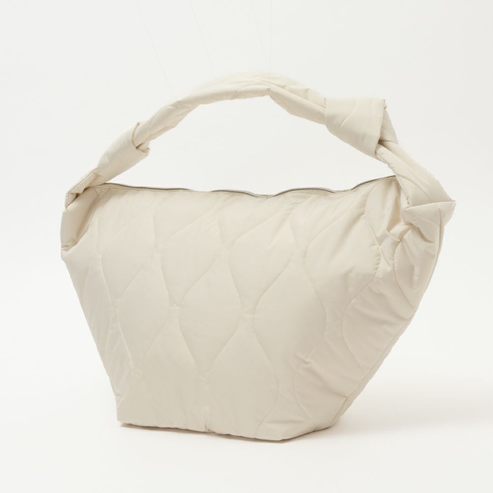 NAVY キルトボンディングバッグ