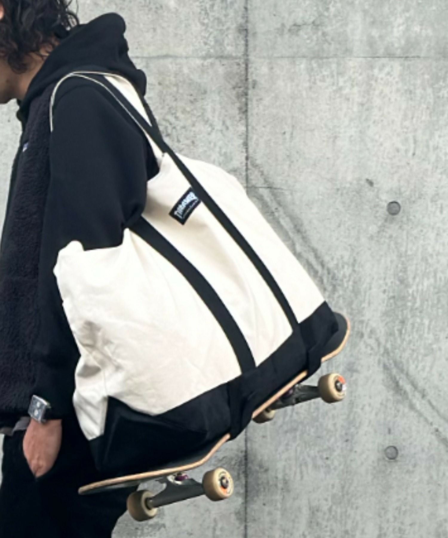 THRASHER スケーティングトートバッグ