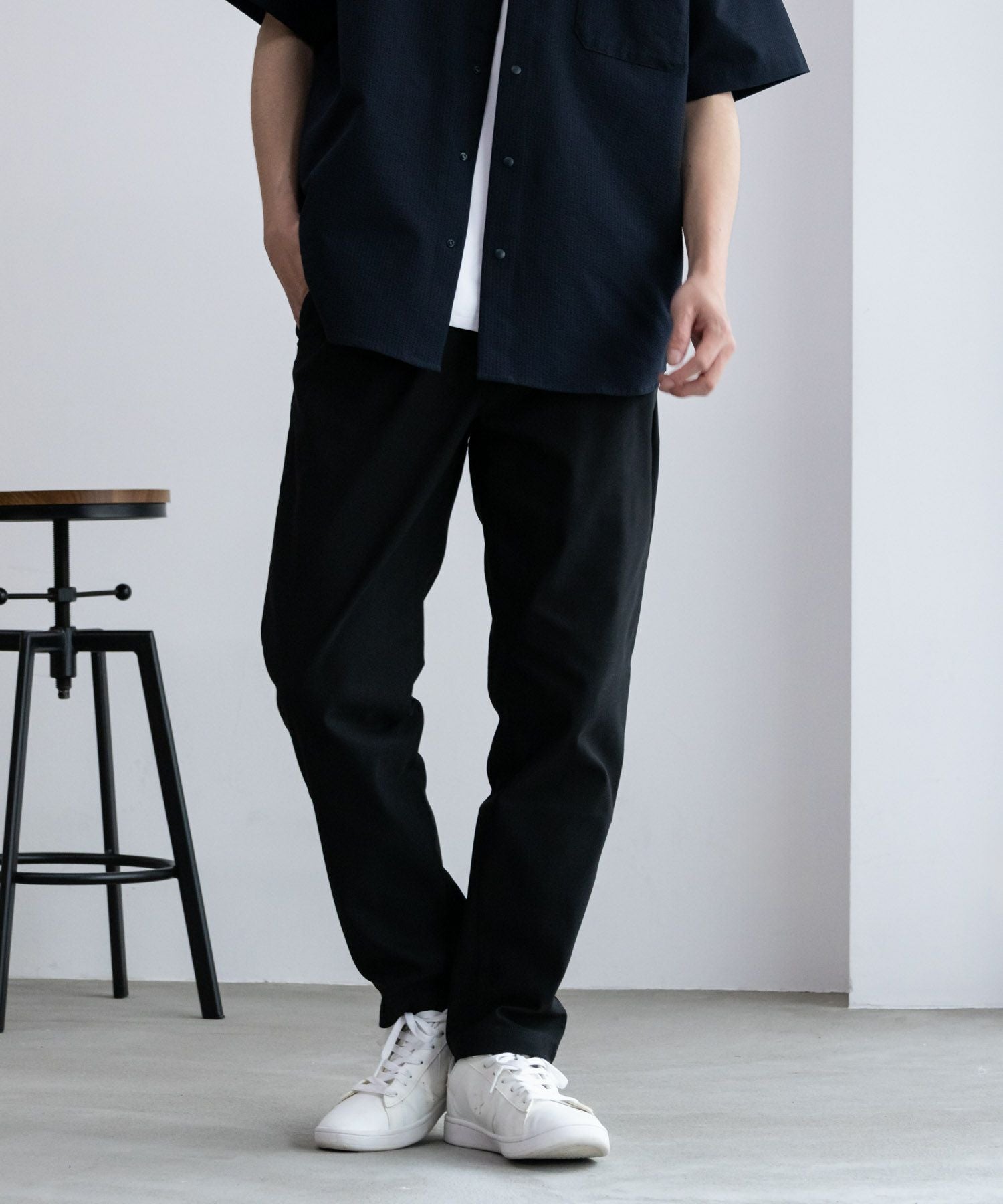 NAVY FIT ストレッチテーパードパンツ メンズ