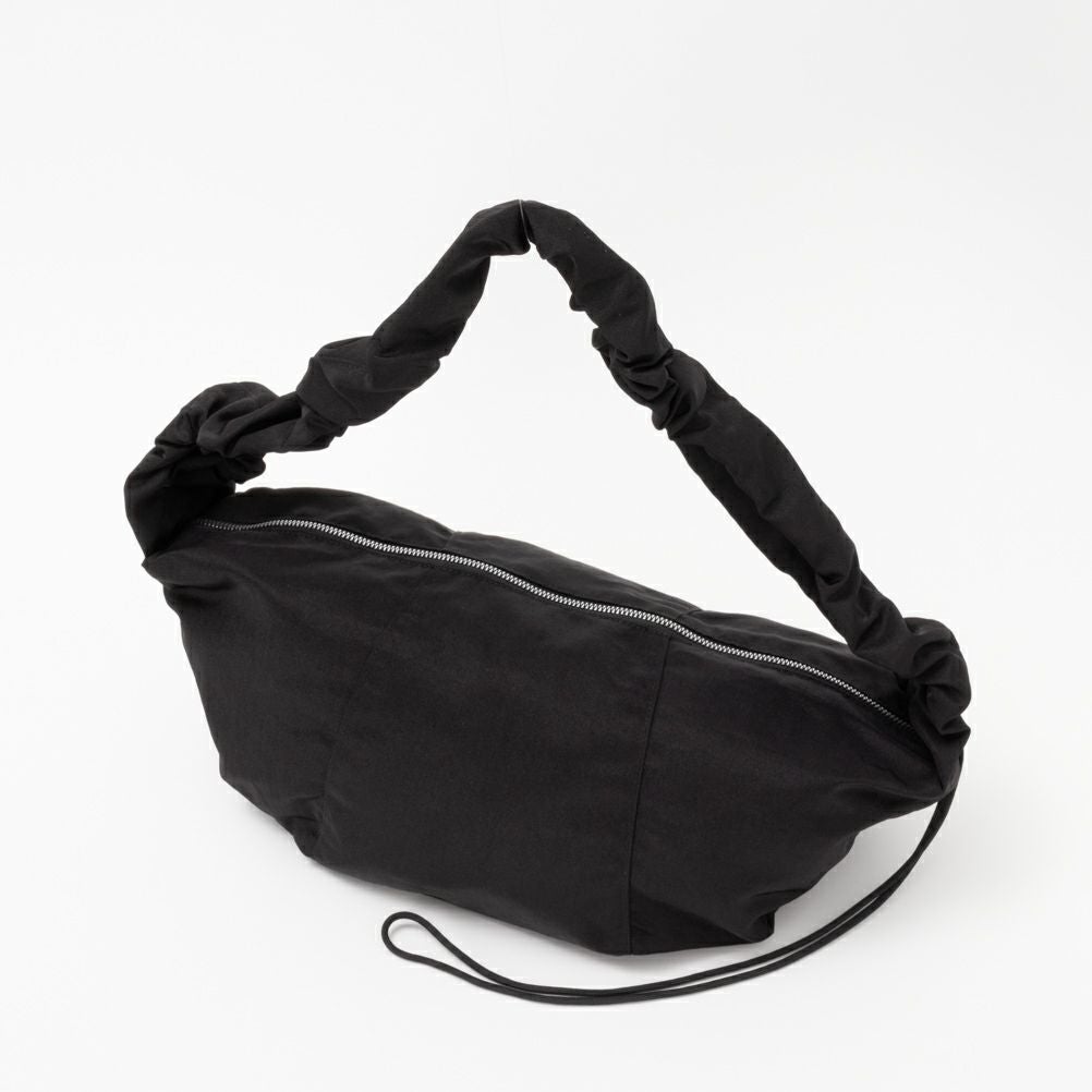 HusHusH ギャザーショルダーバッグ