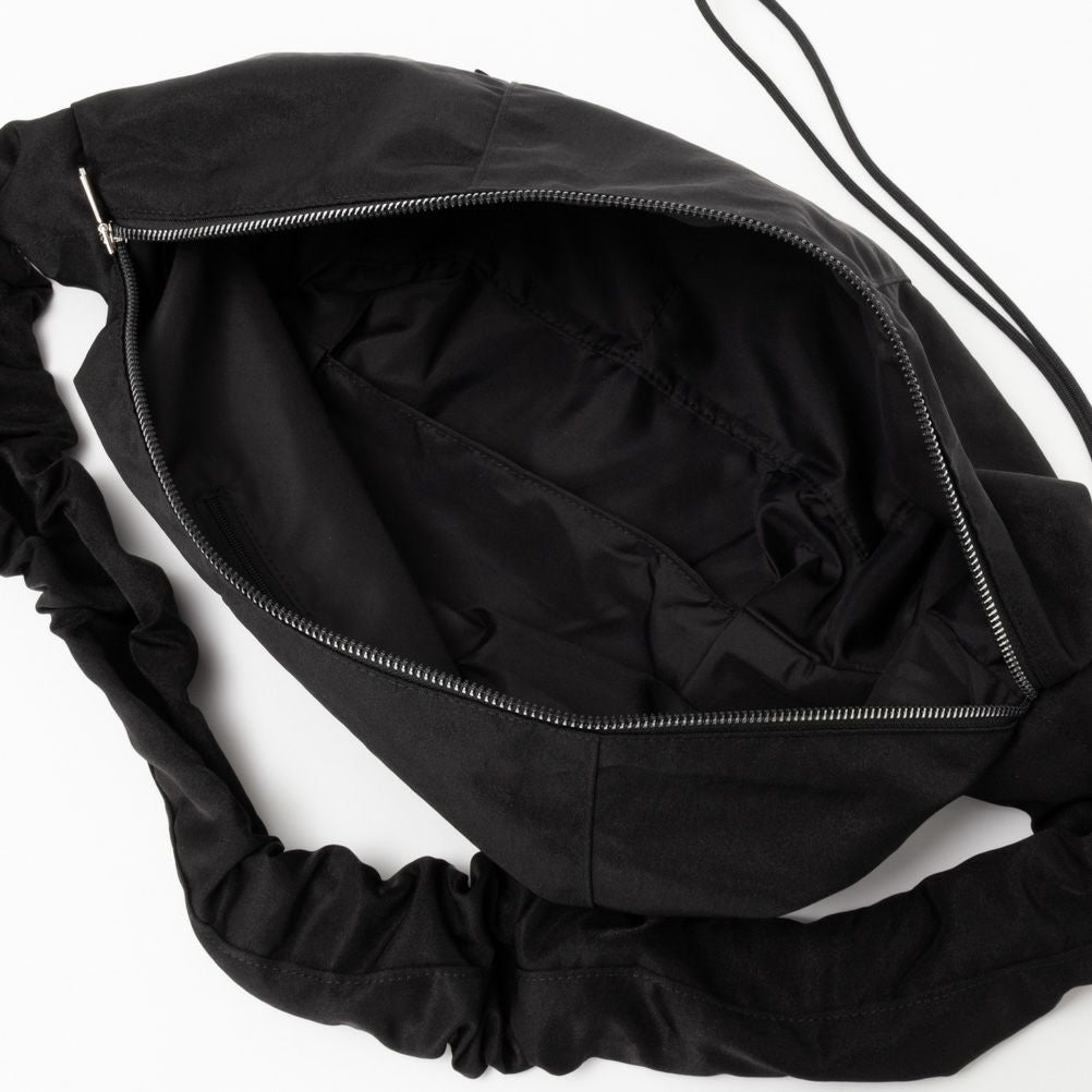 HusHusH ギャザーショルダーバッグ