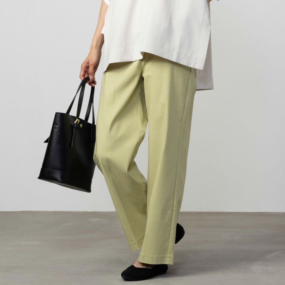 HusHusH ラク美パンツ ストレート レディース【3,300円以上お買上げでハンドタオルプレゼント】