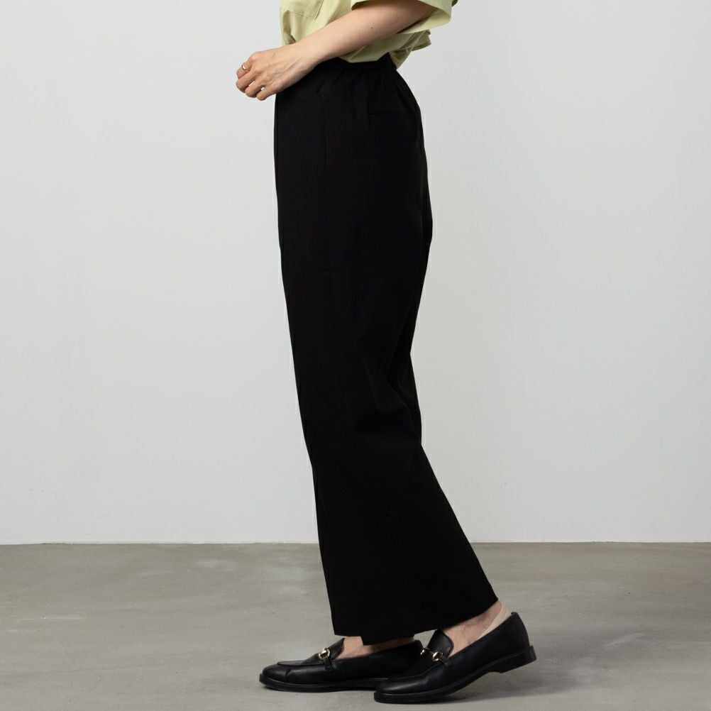 HusHusH ラク美パンツ ストレート レディース【3,300円以上お買上げでハンドタオルプレゼント】