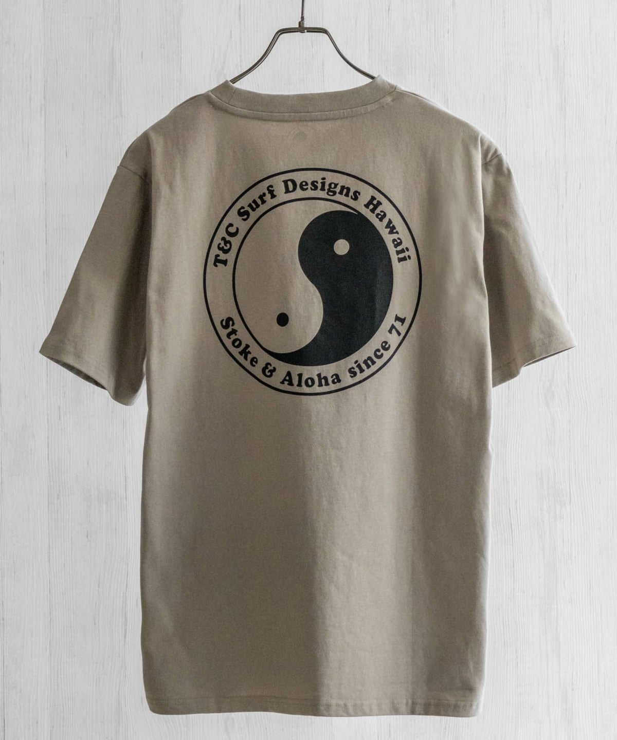 T&C Surf Designs バックプリントインヤンTシャツ メンズ ネコポス 対応商品