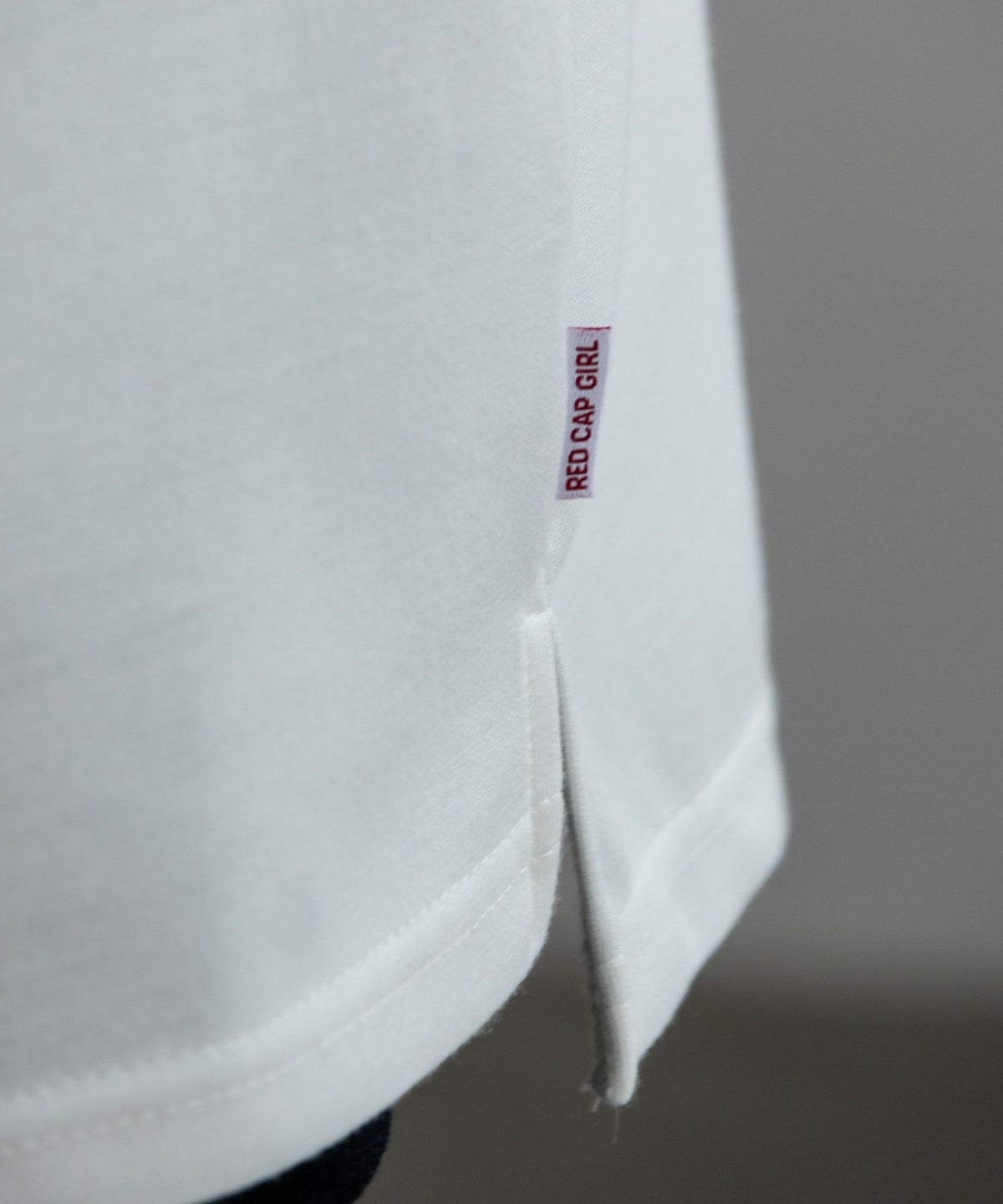 RED CAP GIRL ポンチ素材 バックプリントTシャツ メンズ ネコポス 対応商品