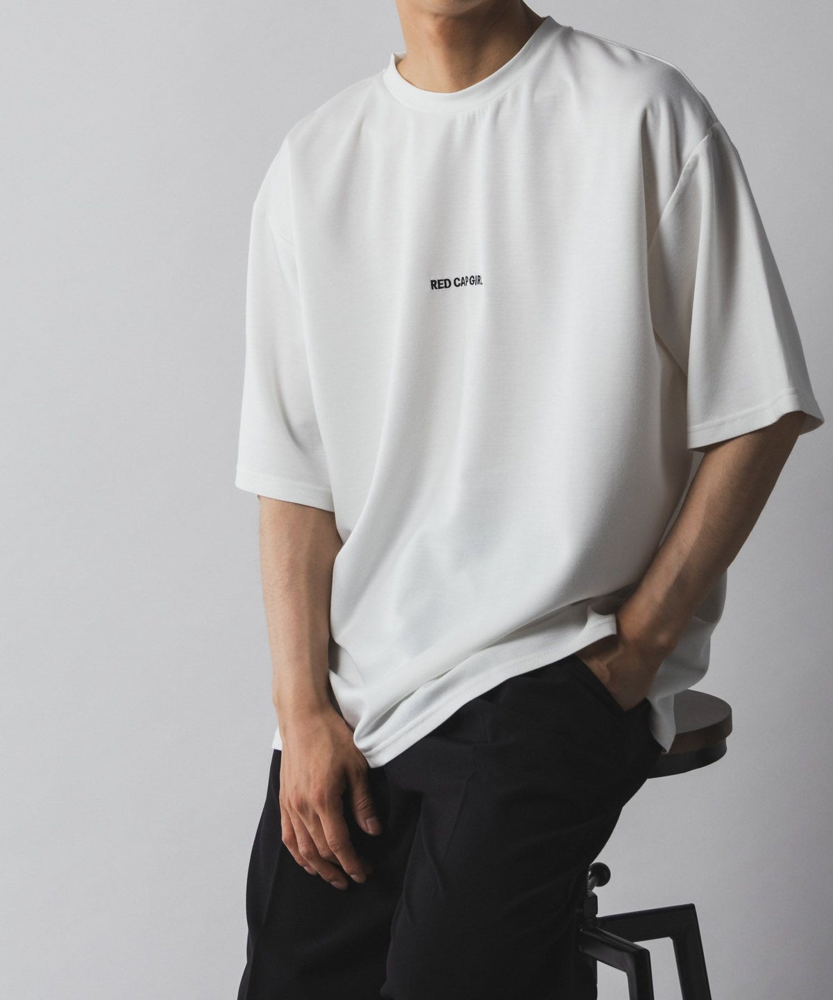 RED CAP GIRL ポンチ素材 バックプリントTシャツ メンズ ネコポス 対応商品