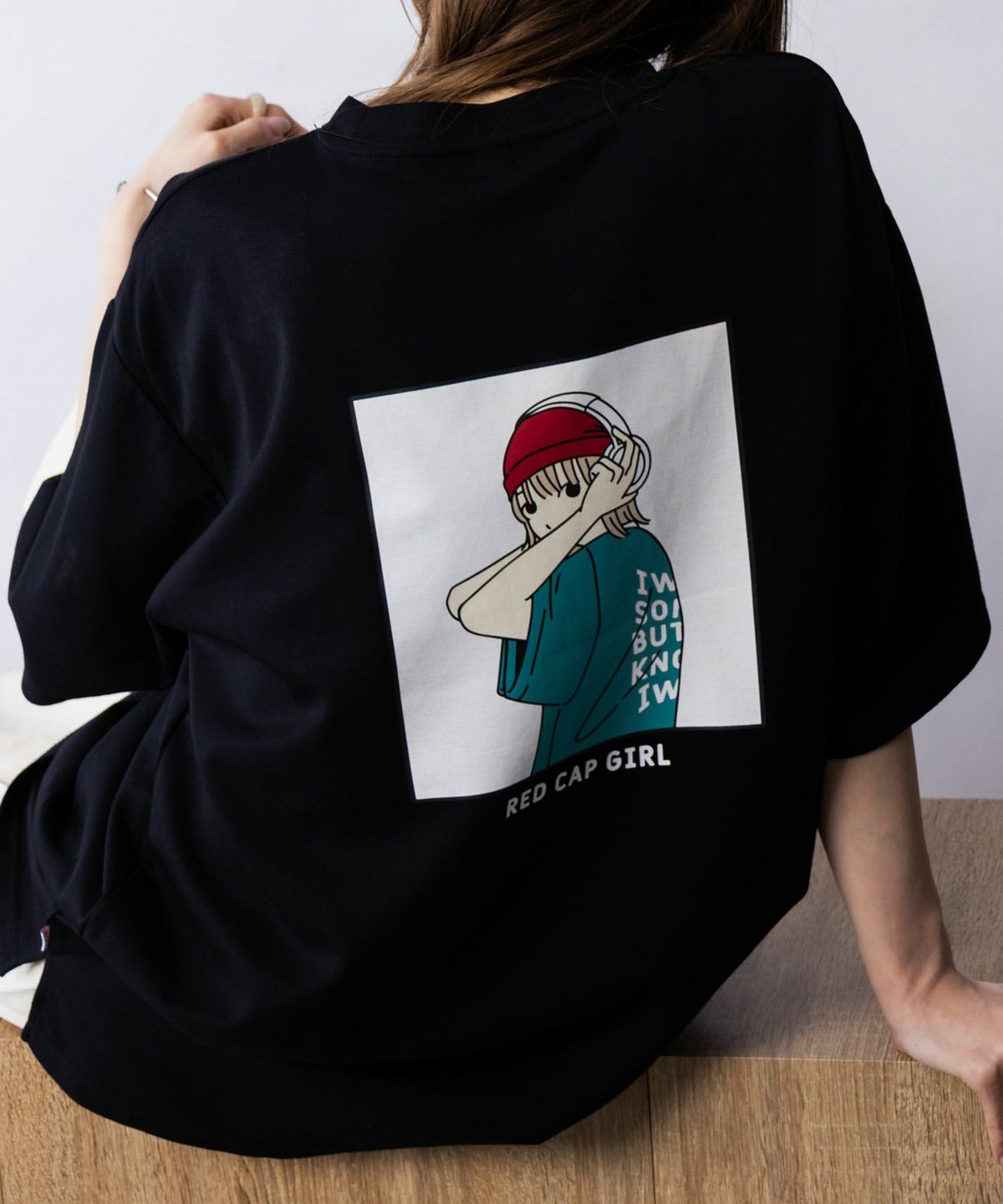 RED CAP GIRL ポンチ素材 バックプリントTシャツ メンズ ネコポス 対応商品