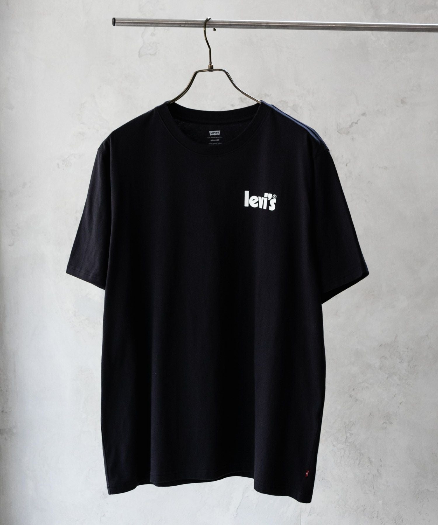 umbro エンブレムTシャツ メンズ