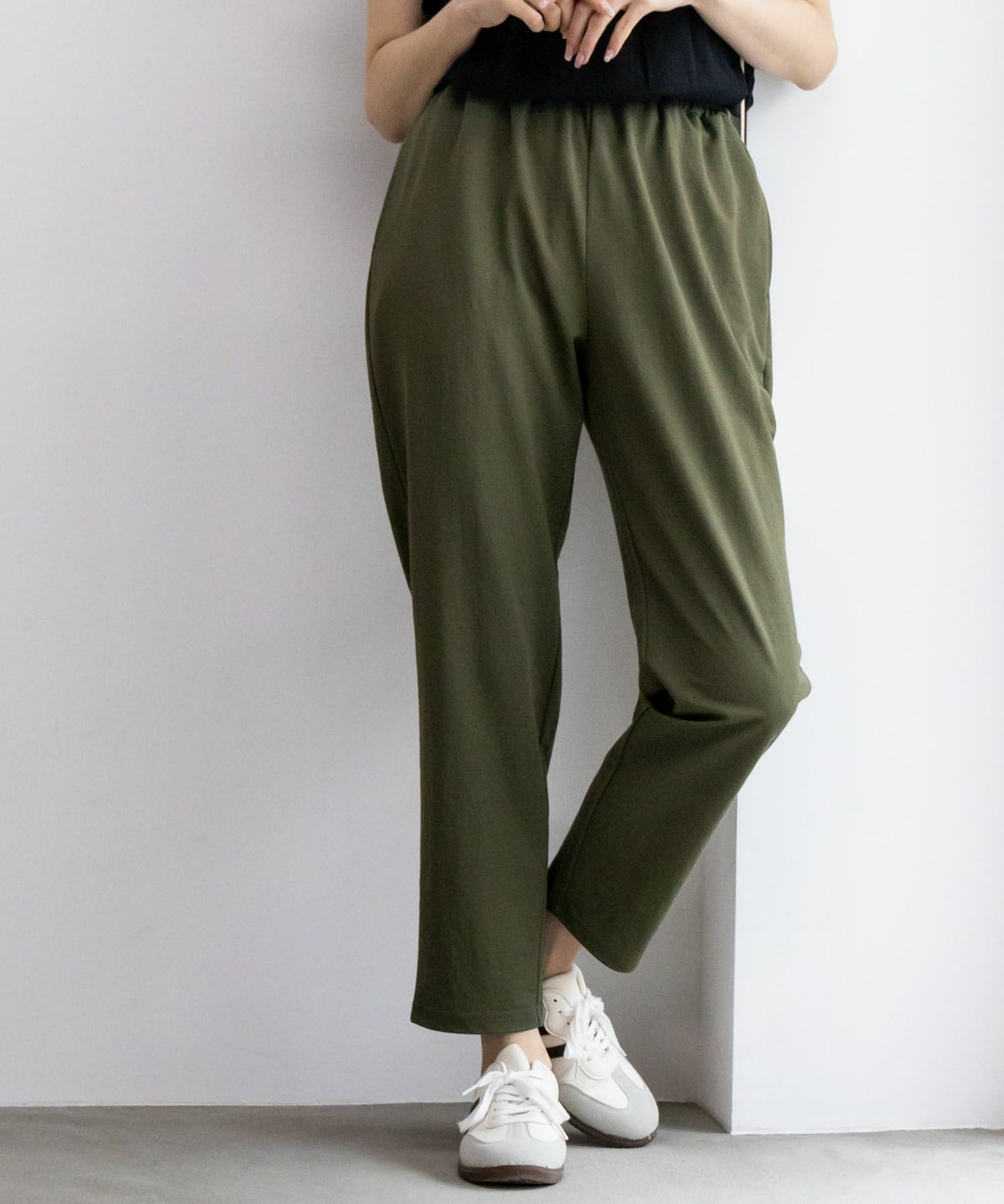 NAVY SARARI テーパードパンツ レディース