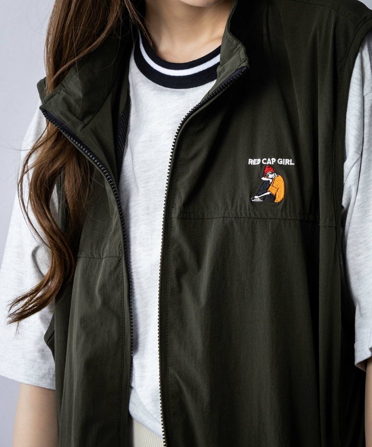 RED CAP GIRL ナイロンタスラン胸刺繍ベスト メンズ