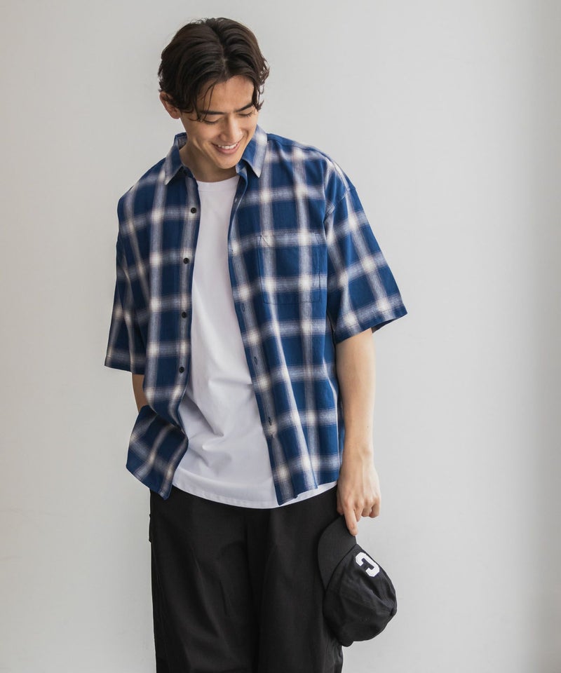【オンラインストア限定】NAIVE MAGIC オンブレーチェックルーズサイズ半袖シャツ メンズ商品画像-17