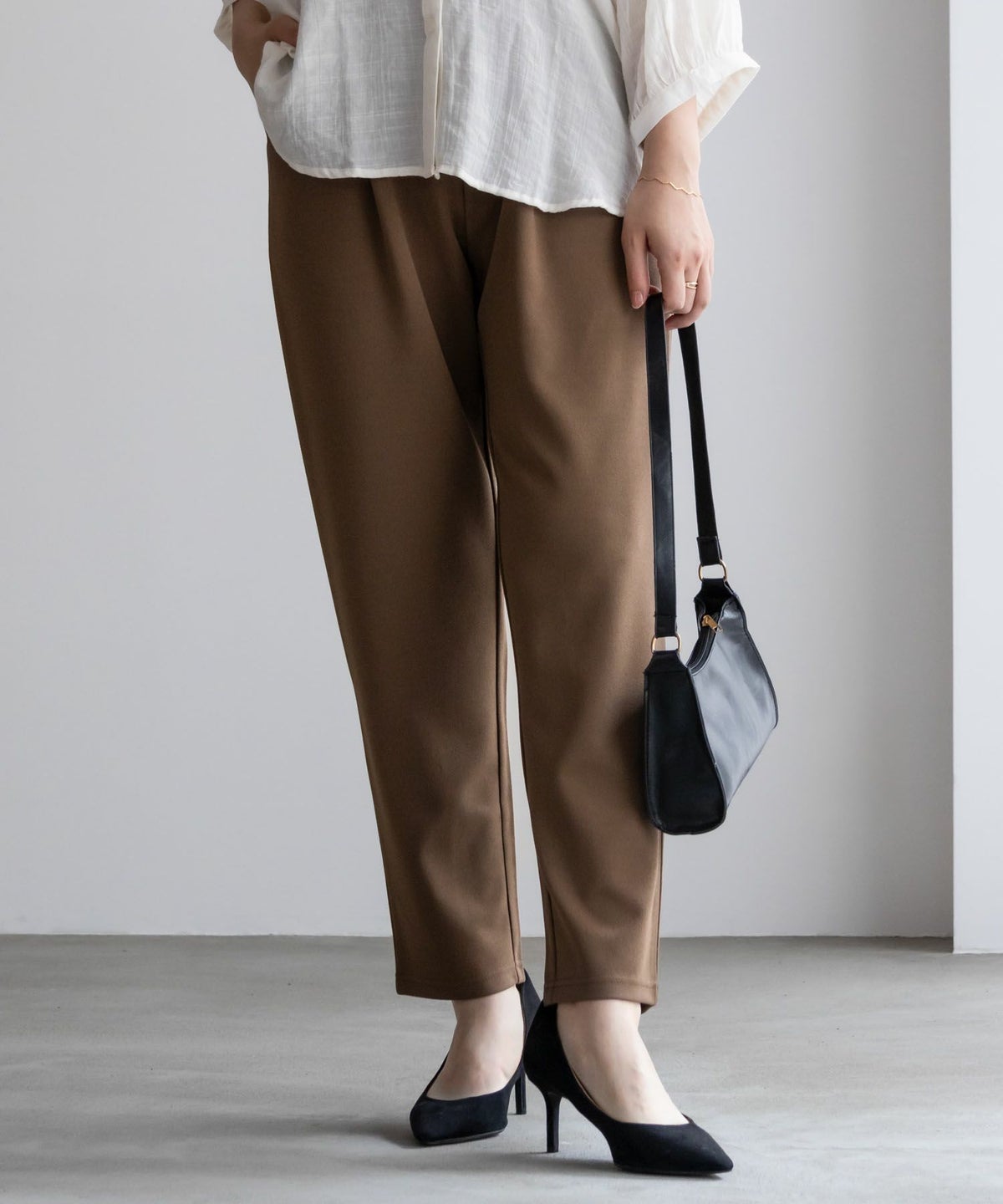 NAVY ジョーゼットテーパードパンツ レディース