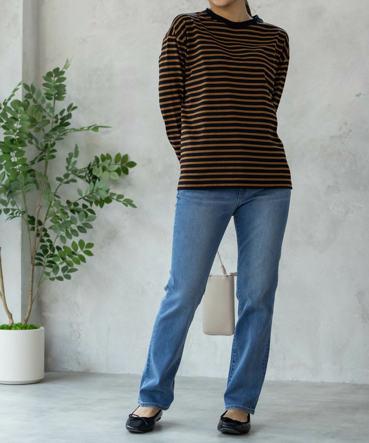 NAVY 毎日はきたくなるデニム「マイデニ」 スリムストレート レディース