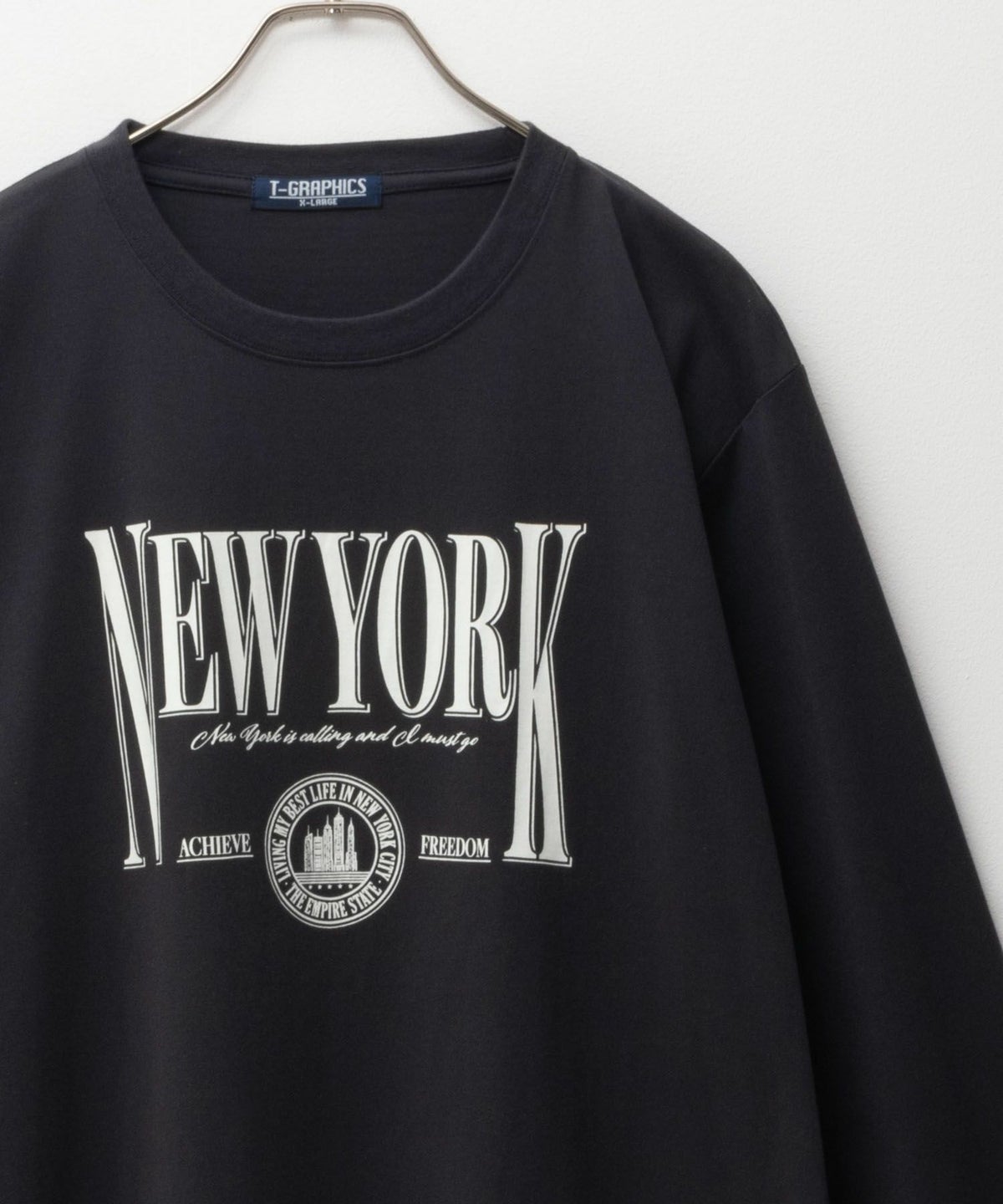 T-GRAPHICS カレッジプリント長袖Tシャツ メンズ