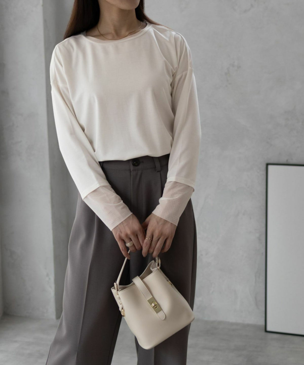 HusHusH 袖チュール長袖Tシャツ レディース ネコポス 対応商品