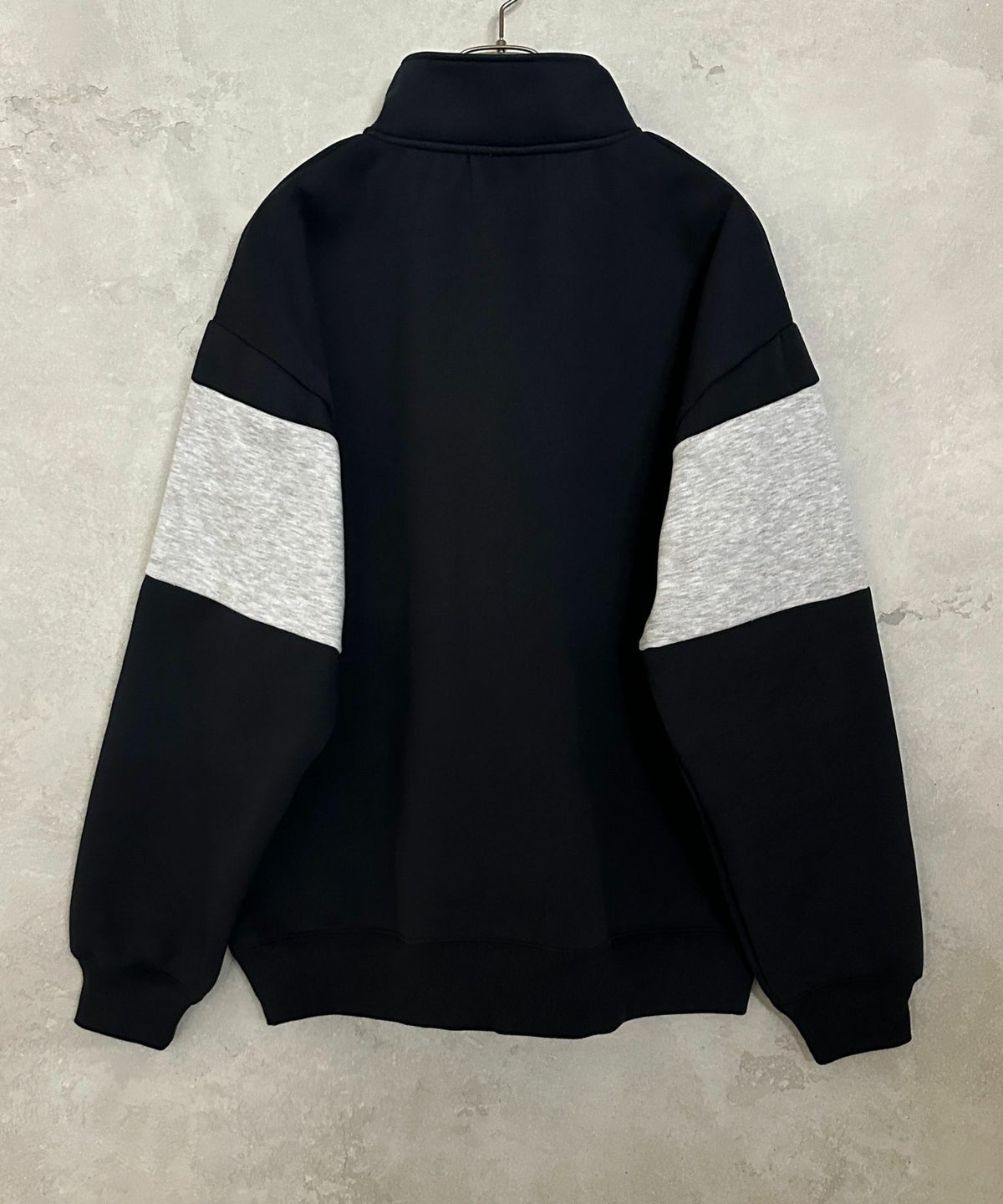 THRASHER 裏起毛切替ハーフジップ メンズ