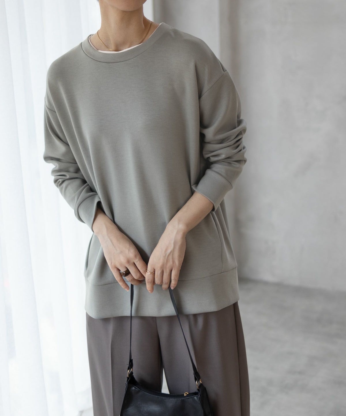 URBAN COLLECTION ポンチ素材 バックスリットプルオーバー レディース ネコポス 対応商品