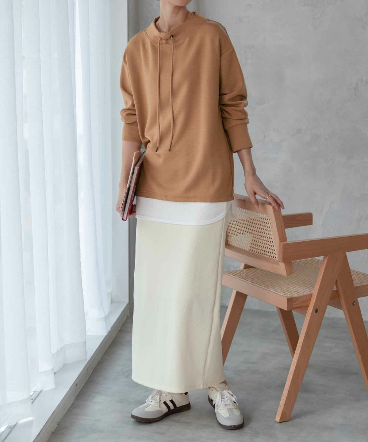 URBAN COLLECTION ポンチ素材 裾レイヤードプルオーバー レディース