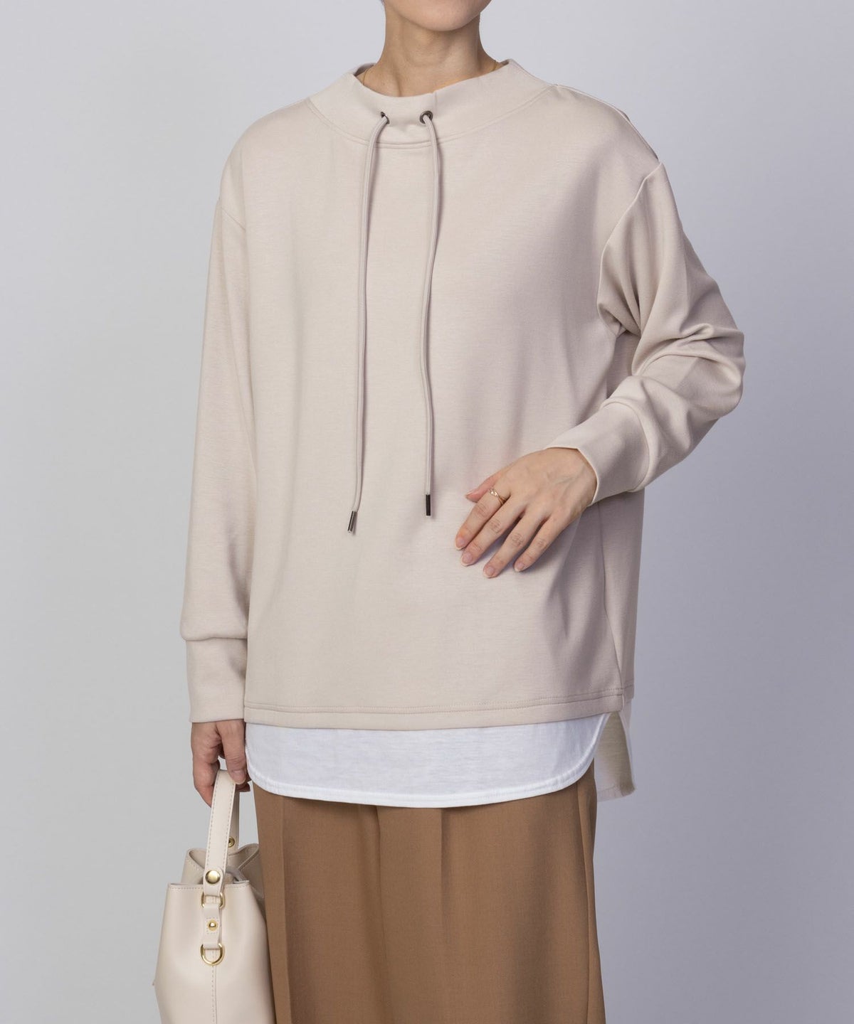 URBAN COLLECTION ポンチ素材 裾レイヤードプルオーバー レディース