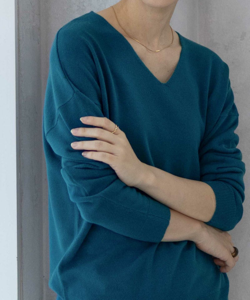 [期間限定knit]NAVY  カシミヤタッチニット Vネック レディース商品画像-4