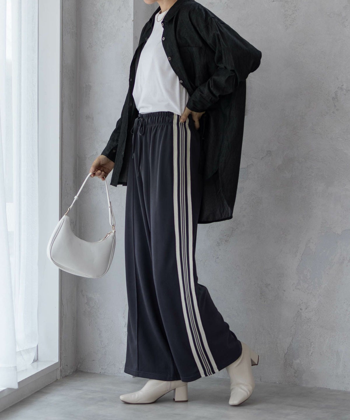 NAVY サイドラインパンツ レディース