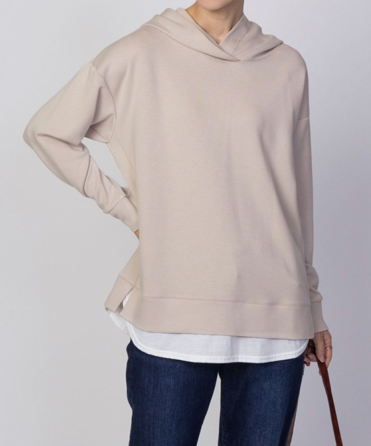 URBAN COLLECTION ポンチ素材 裾レイヤードプルパーカー レディース
