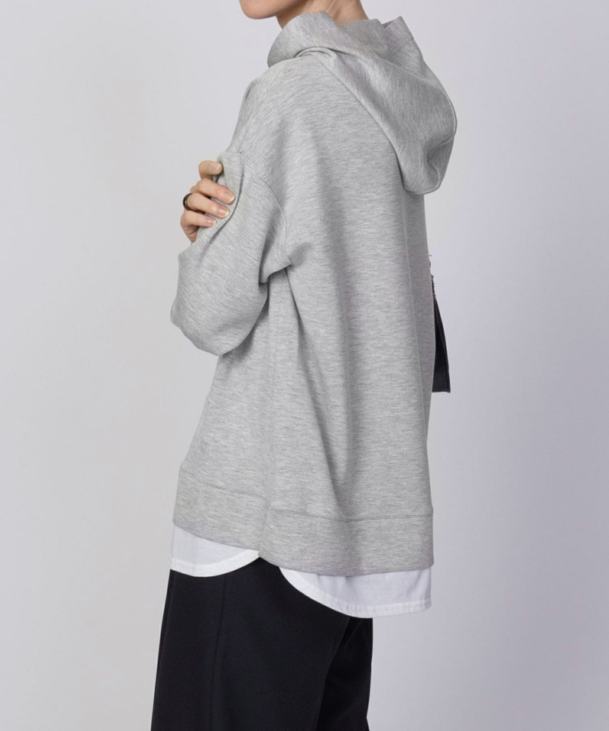 URBAN COLLECTION ポンチ素材 裾レイヤードプルパーカー レディース