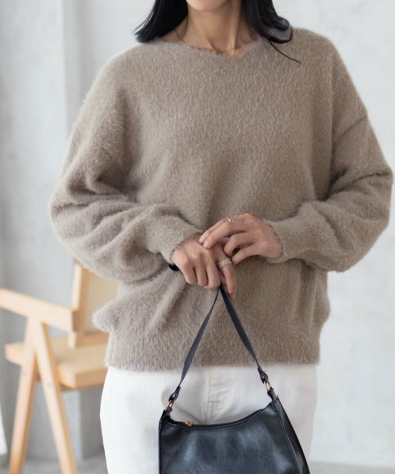 [期間限定knit]Howdy Marie  フェザーヤーンVネックプルオーバー レディース商品画像-7