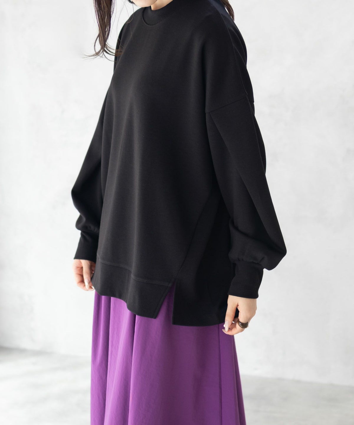 HusHusH ポンチ素材 ルーズ袖タックプルオーバー レディース