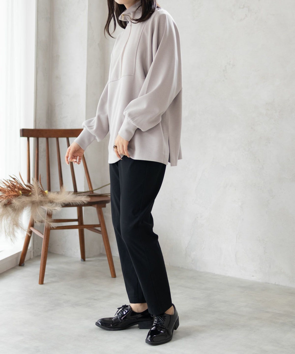 HusHusH ポンチ素材 デザインZIPプルオーバー レディース