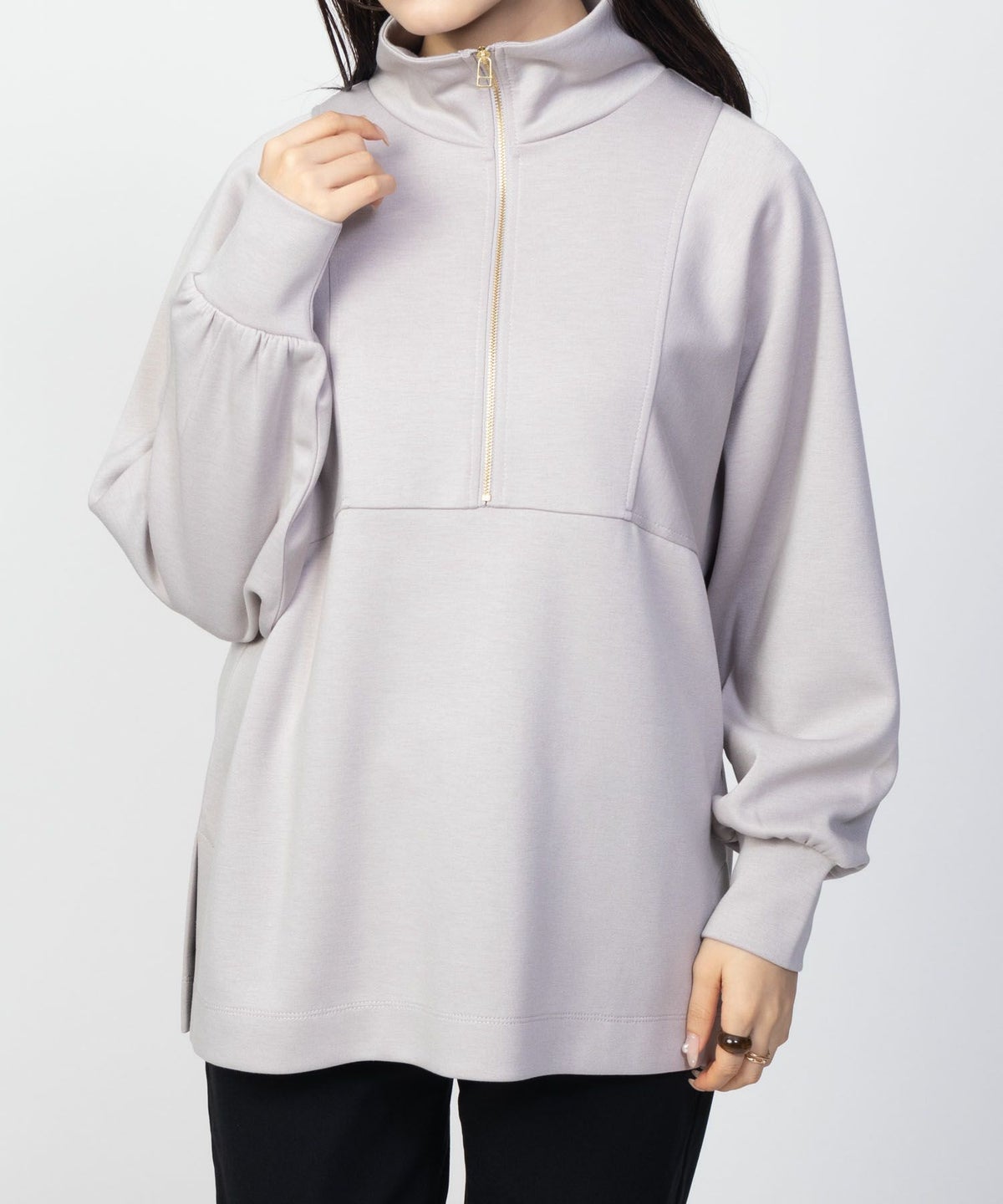 HusHusH ポンチ素材 デザインZIPプルオーバー レディース