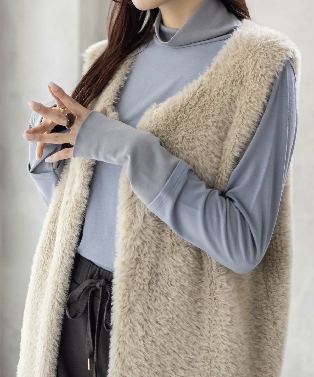 HusHusH チュール使いハイネックインナー レディース ネコポス 対応商品