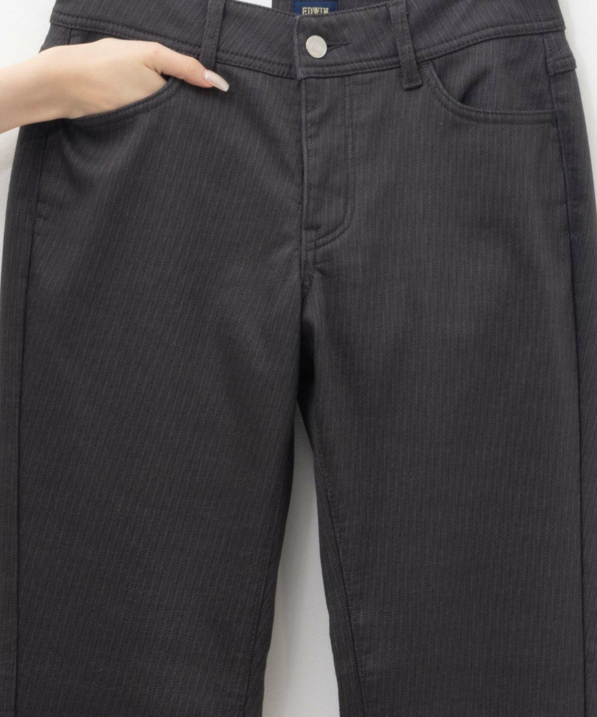 EDWIN インターナショナルベーシック BODY FIRE ゆったりストレート デニムパンツ レディース