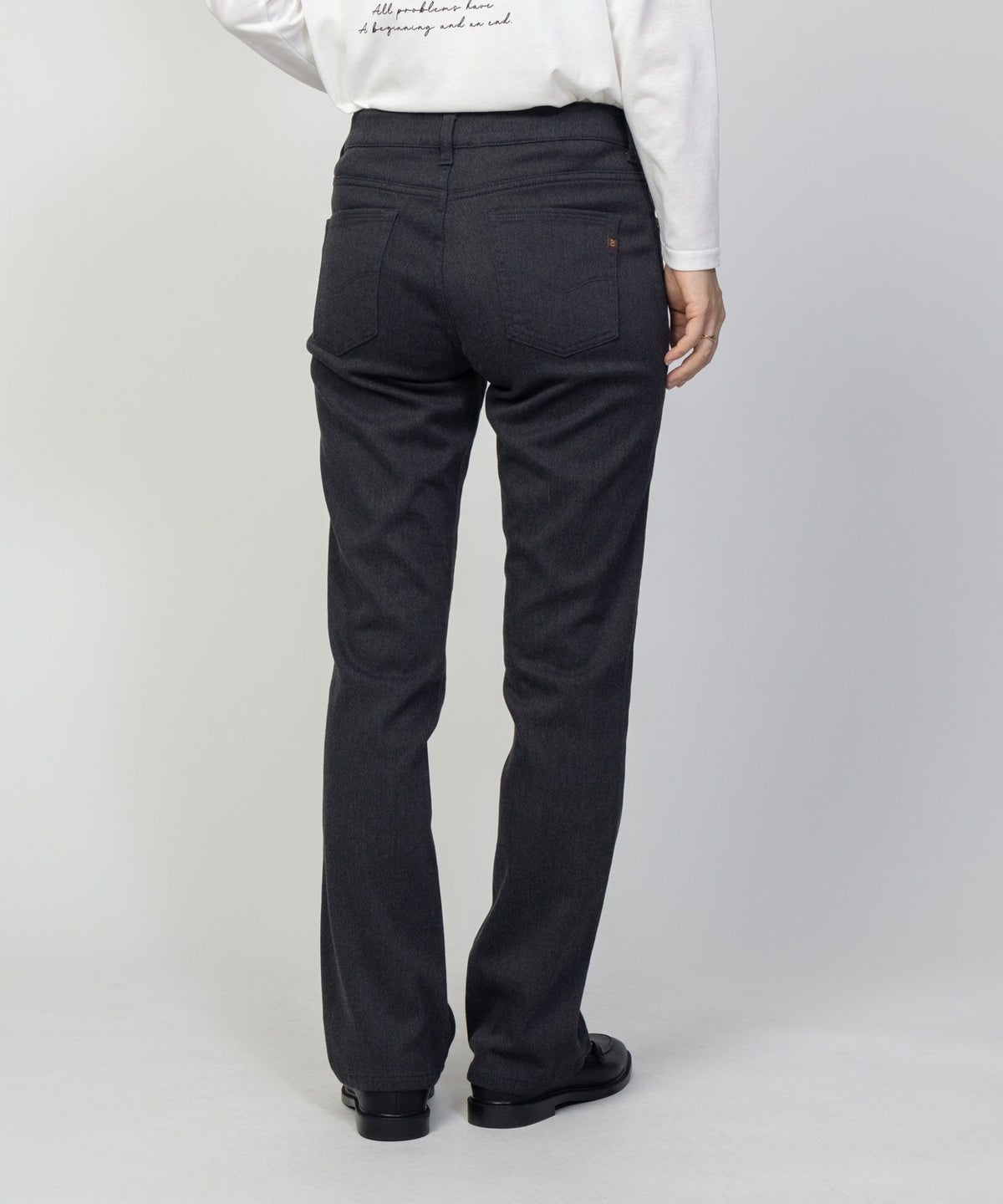 C17 ウィンターストレートデニムパンツ レディース