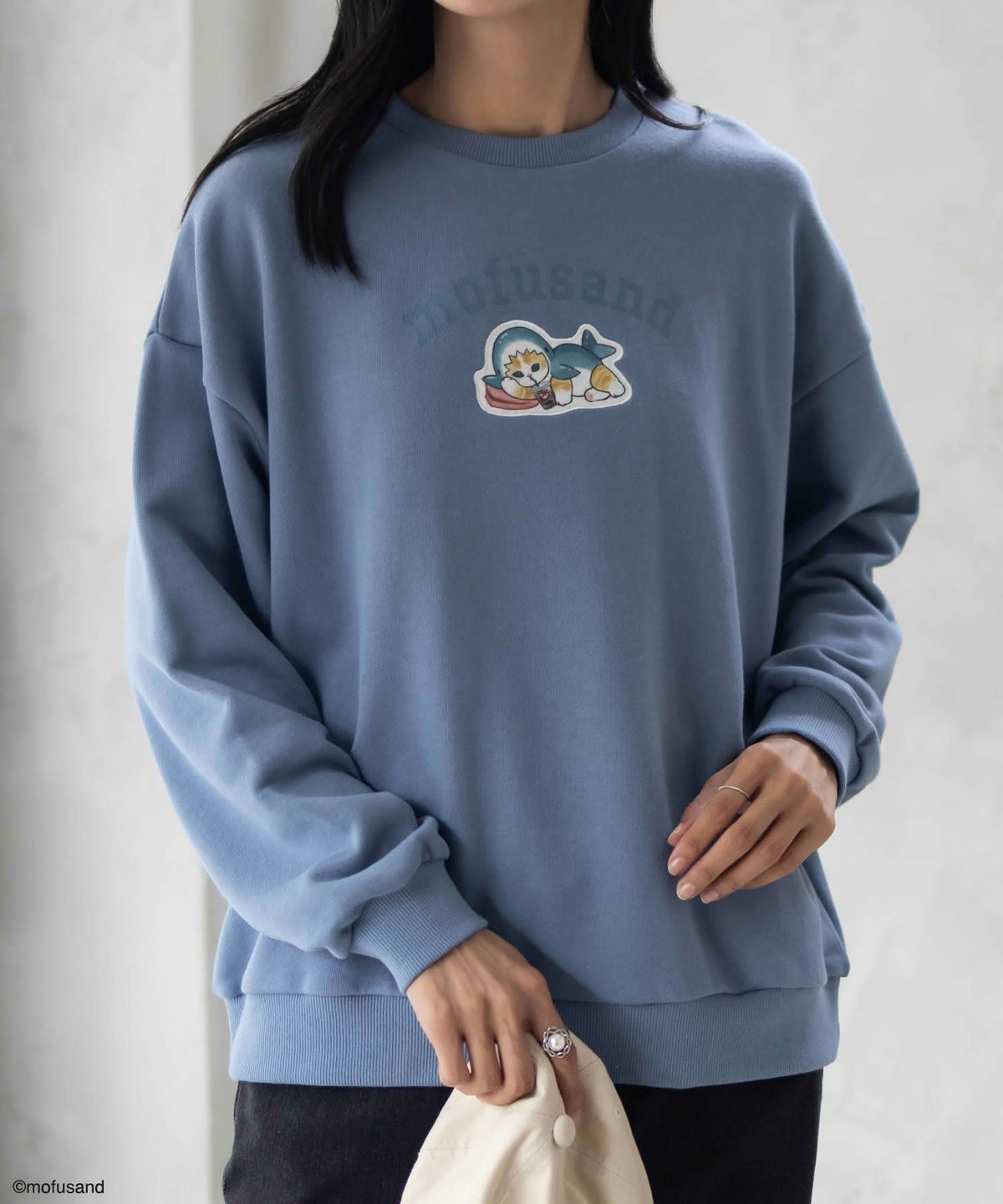 mofusand サメにゃんプリントトレーナー レディース