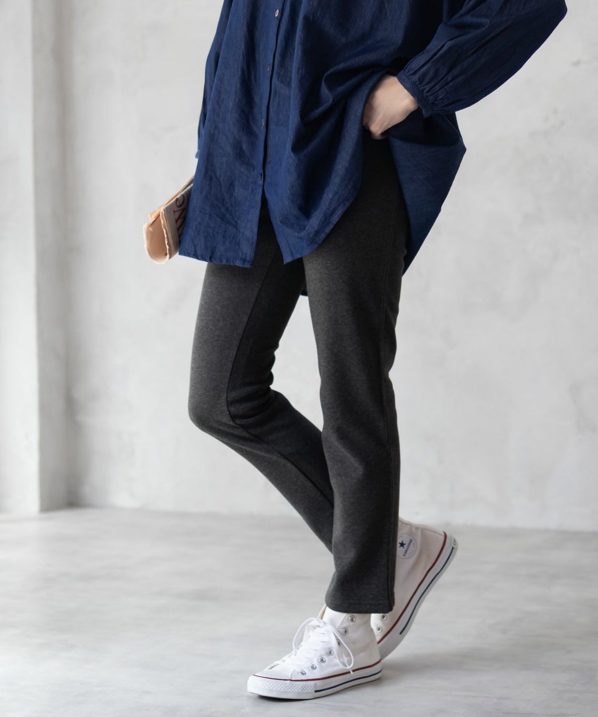 nAvy 温℃裏シャギースリムストレートパンツ レディース