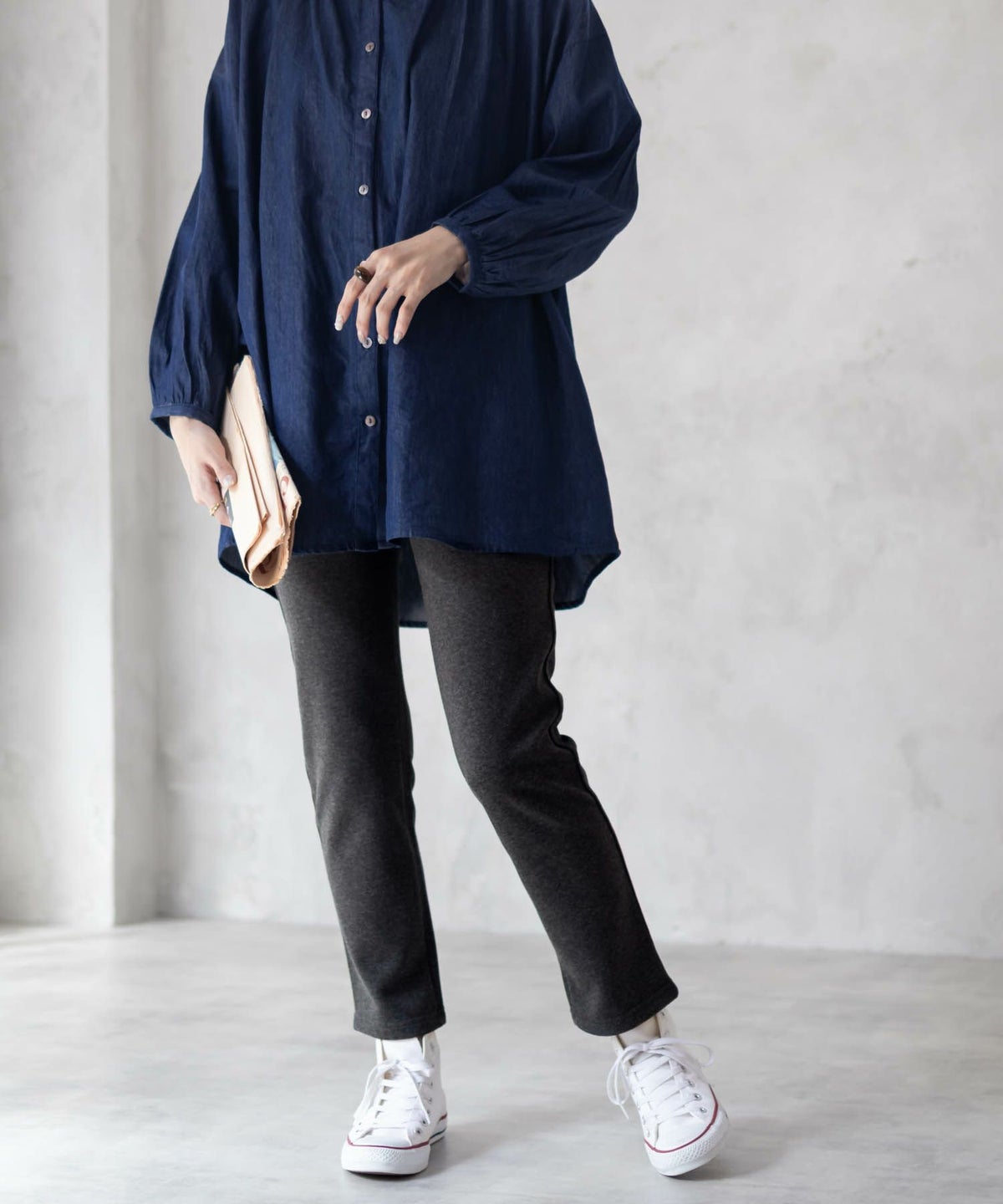 nAvy 温℃裏シャギースリムストレートパンツ レディース