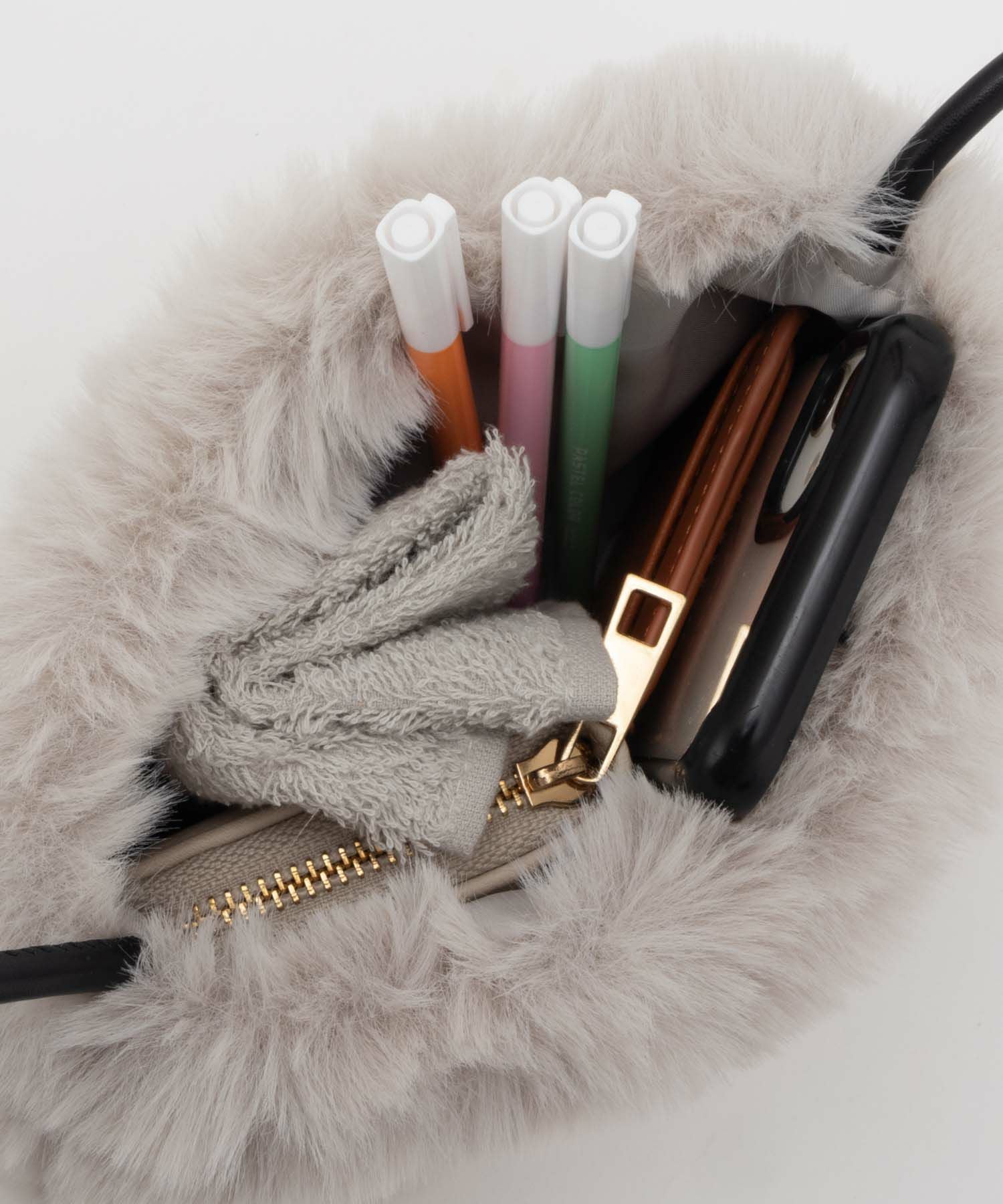 HusHusH ファーポシェット レディース