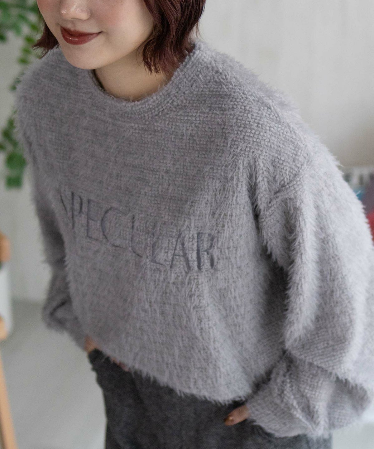 Howdy Marie シャギーロゴプルオーバー レディース