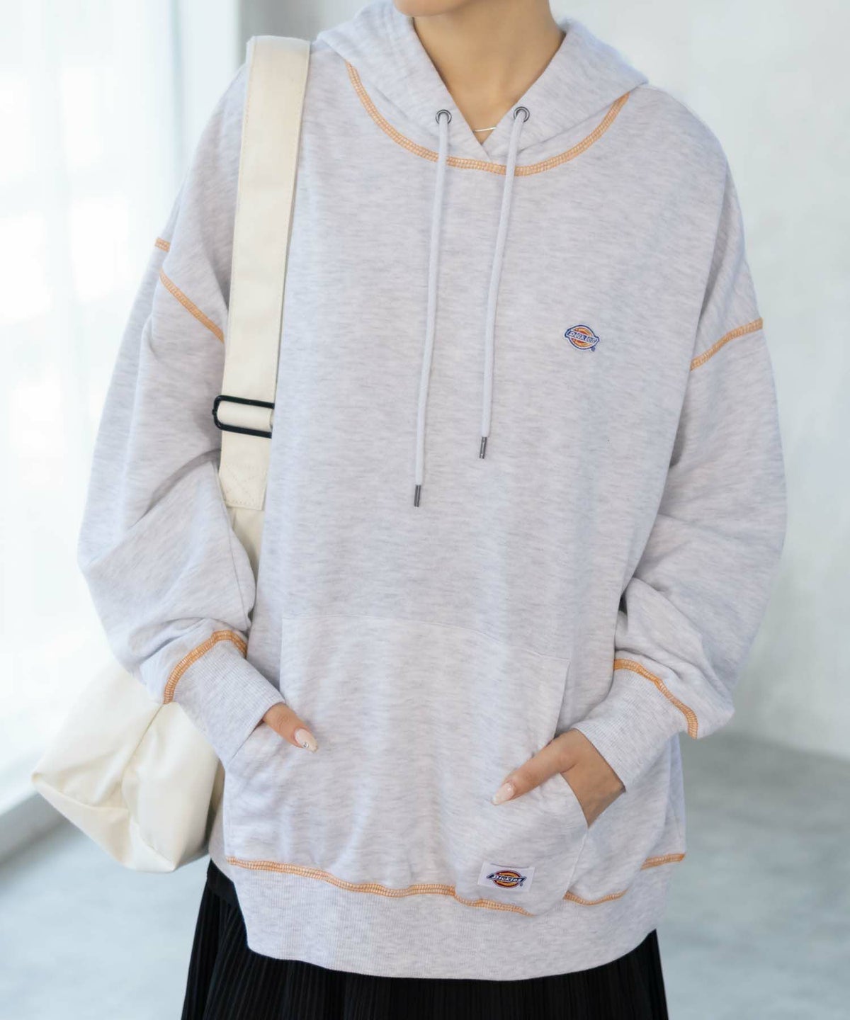 Dickies 裏毛ワッペンパーカー レディース