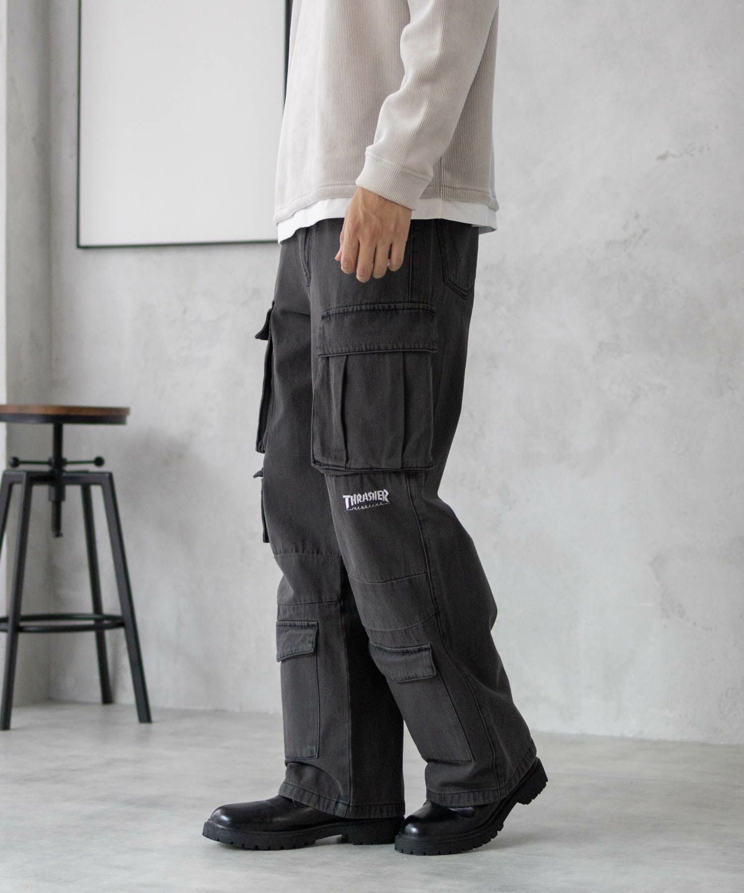 THRASHER 9ポケットデニムカーゴパンツ メンズ