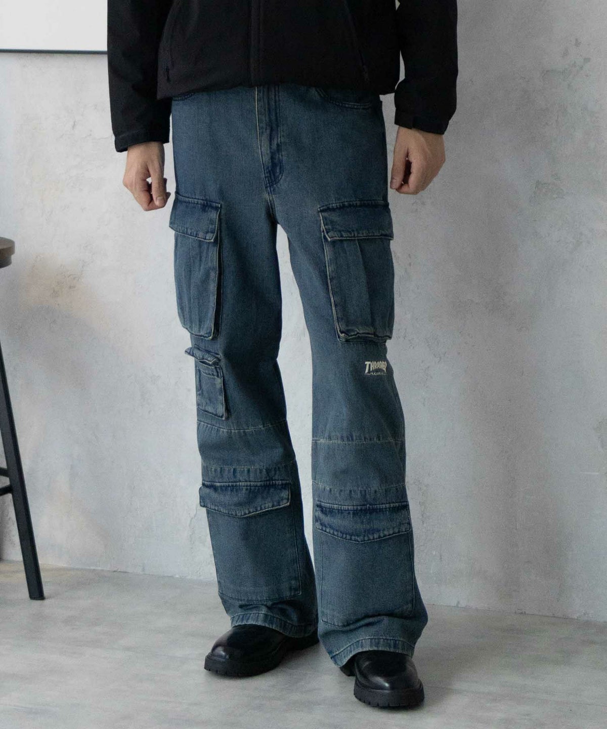 THRASHER 9ポケットデニムカーゴパンツ メンズ